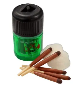 BCB Wind and waterproof matches contain