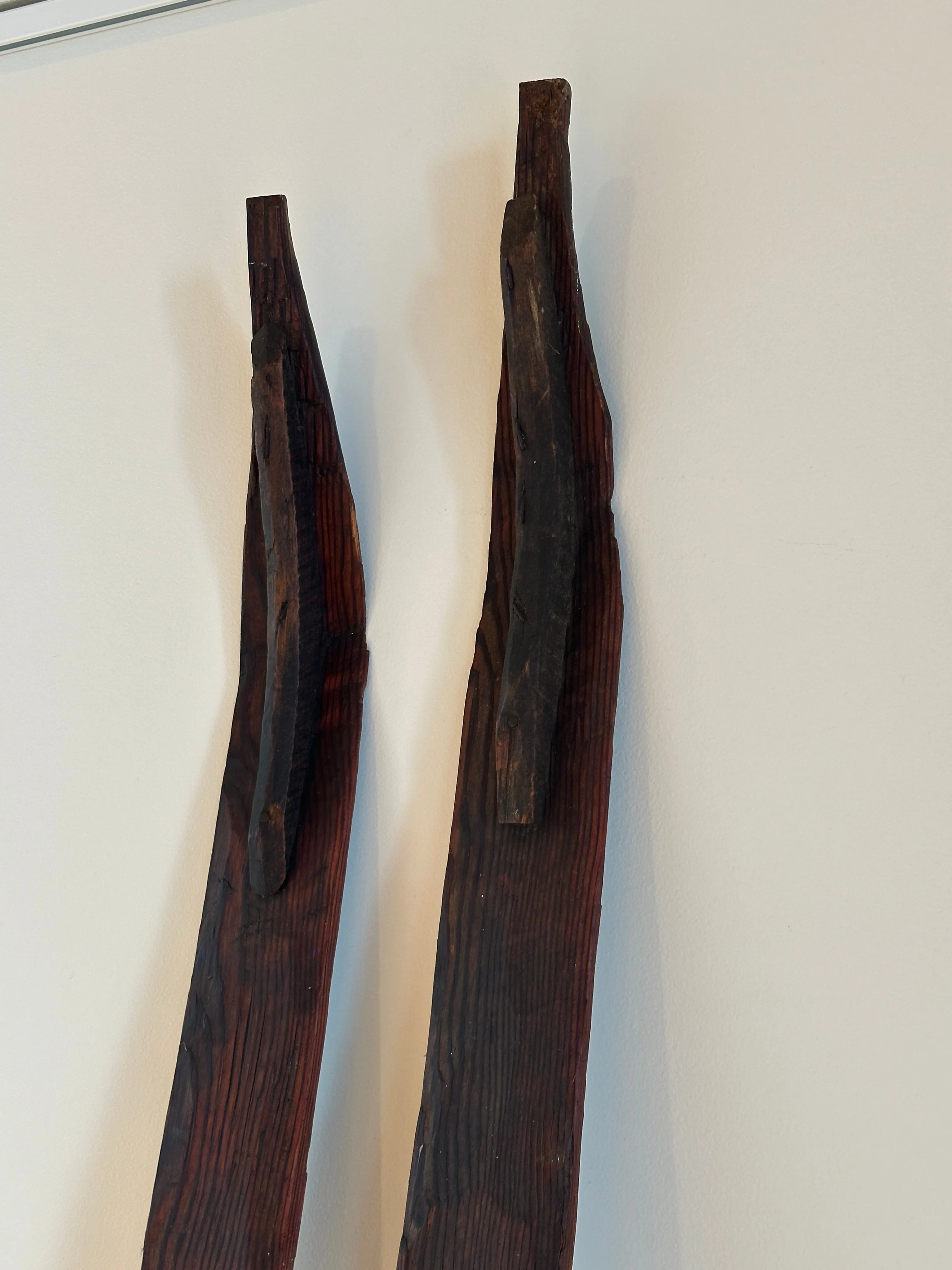 Primitive Transportation Snow Skis