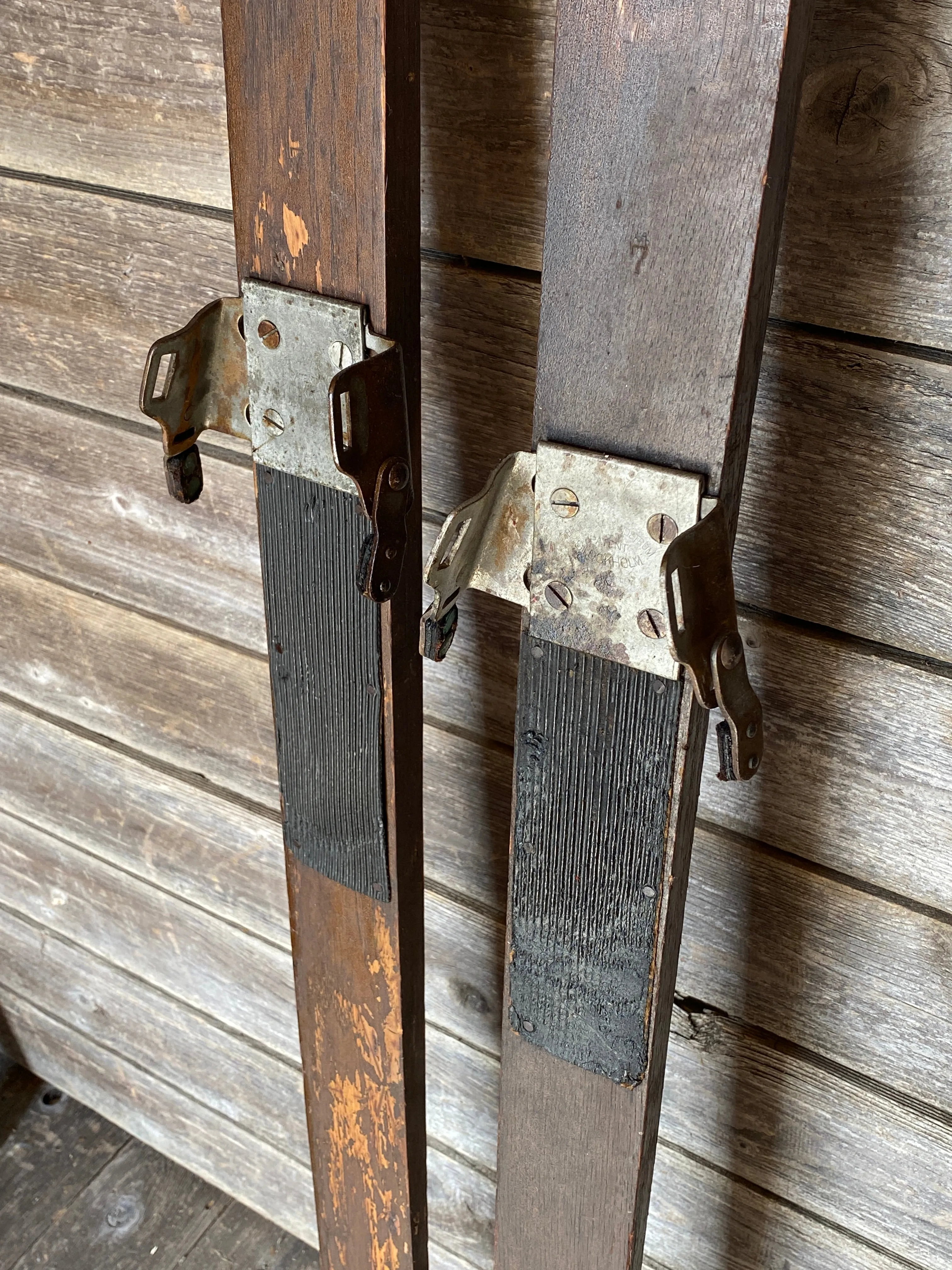 Vintage Dartmouth Wood Skis